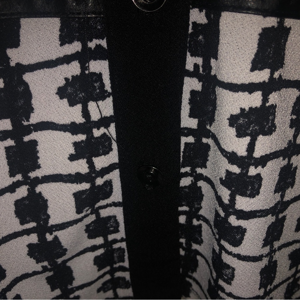 Blouse - Picture 4 of 5
